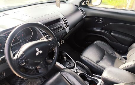 Mitsubishi Outlander III рестайлинг 3, 2007 год, 970 000 рублей, 23 фотография