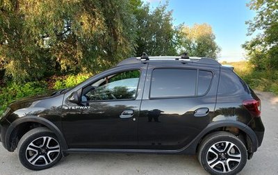 Renault Sandero II рестайлинг, 2015 год, 1 050 000 рублей, 1 фотография
