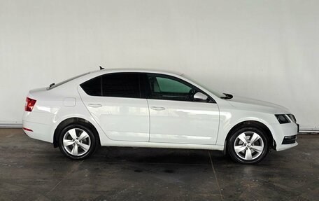 Skoda Octavia, 2019 год, 1 625 000 рублей, 4 фотография
