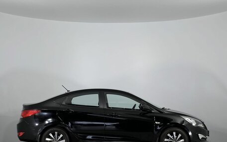 Hyundai Solaris II рестайлинг, 2015 год, 1 150 000 рублей, 4 фотография