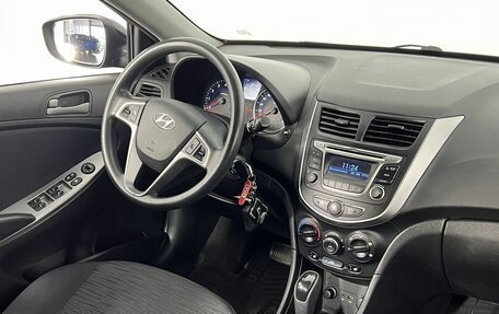 Hyundai Solaris II рестайлинг, 2015 год, 1 150 000 рублей, 14 фотография
