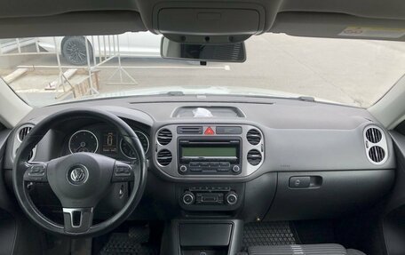Volkswagen Tiguan I, 2010 год, 1 011 000 рублей, 10 фотография