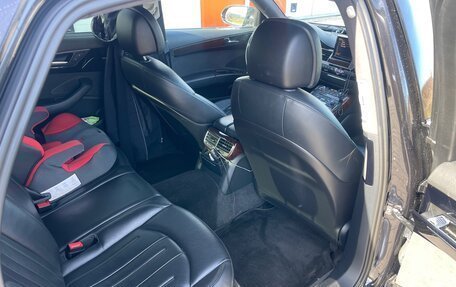 Audi A8, 2012 год, 1 650 000 рублей, 7 фотография