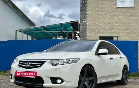 Honda Accord VIII рестайлинг, 2011 год, 1 200 000 рублей, 2 фотография