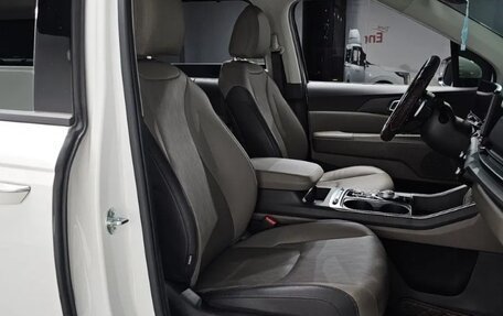 KIA Carnival, 2025 год, 4 550 000 рублей, 10 фотография