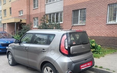 KIA Soul II рестайлинг, 2014 год, 950 000 рублей, 2 фотография