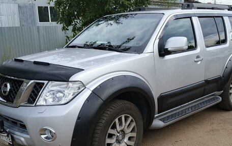 Nissan Pathfinder, 2011 год, 1 099 999 рублей, 2 фотография