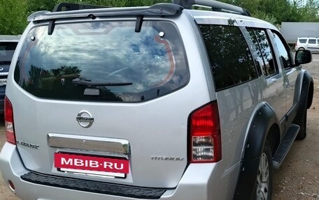 Nissan Pathfinder, 2011 год, 1 099 999 рублей, 11 фотография