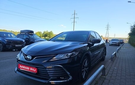 Toyota Camry, 2023 год, 3 550 000 рублей, 9 фотография