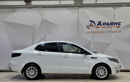 KIA Rio III рестайлинг, 2013 год, 590 000 рублей, 2 фотография