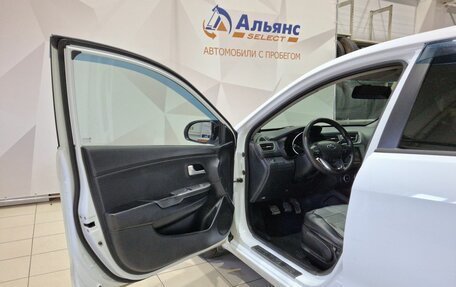 KIA Rio III рестайлинг, 2013 год, 590 000 рублей, 22 фотография