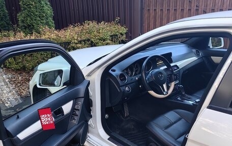 Mercedes-Benz C-Класс, 2012 год, 1 370 000 рублей, 10 фотография