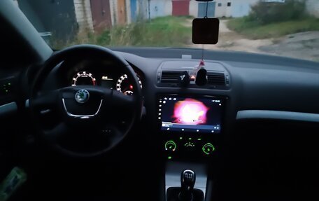 Skoda Octavia, 2011 год, 800 000 рублей, 9 фотография