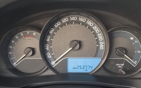 Toyota Corolla, 2014 год, 1 050 000 рублей, 9 фотография