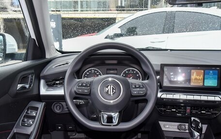 MG 5, 2023 год, 2 390 000 рублей, 6 фотография