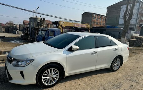 Toyota Camry, 2015 год, 1 750 000 рублей, 3 фотография