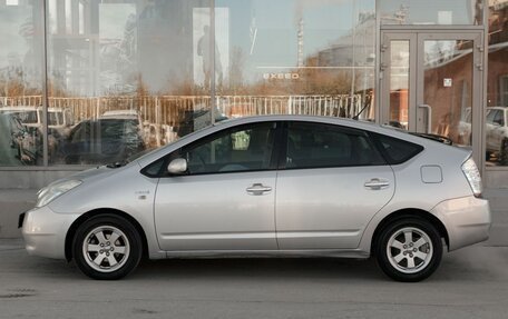 Toyota Prius, 2006 год, 700 000 рублей, 8 фотография