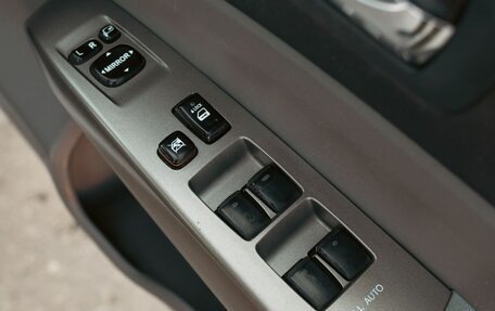 Toyota Prius, 2006 год, 700 000 рублей, 16 фотография