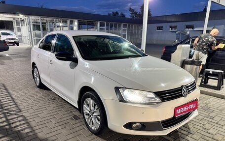 Volkswagen Jetta VI, 2014 год, 1 400 000 рублей, 1 фотография
