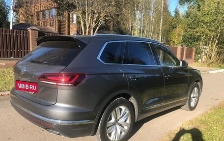 Volkswagen Touareg III, 2020 год, 6 150 000 рублей, 2 фотография