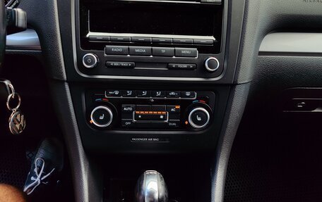 Volkswagen Golf VI, 2012 год, 890 000 рублей, 4 фотография