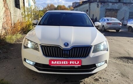 Skoda Superb III рестайлинг, 2016 год, 1 800 000 рублей, 2 фотография