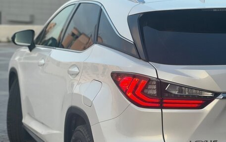 Lexus RX IV рестайлинг, 2019 год, 4 750 000 рублей, 9 фотография