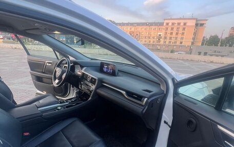 Lexus RX IV рестайлинг, 2019 год, 4 750 000 рублей, 19 фотография