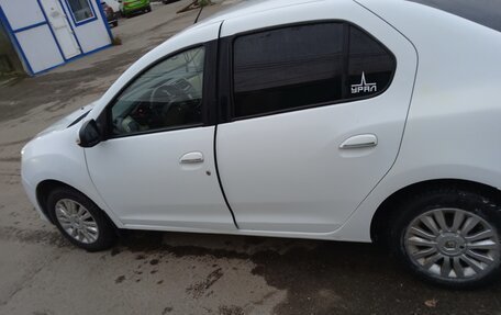 Renault Logan II, 2015 год, 520 000 рублей, 4 фотография