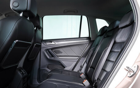 Volkswagen Tiguan II, 2019 год, 2 770 000 рублей, 12 фотография