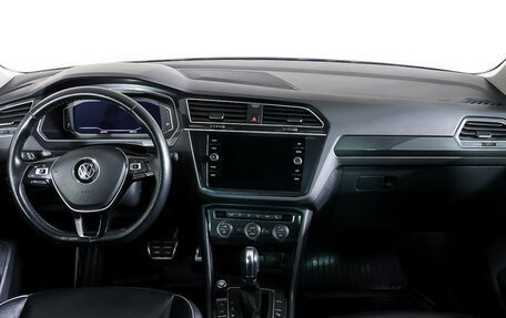 Volkswagen Tiguan II, 2019 год, 2 770 000 рублей, 13 фотография