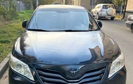 Toyota Camry, 2010 год, 1 000 000 рублей, 1 фотография