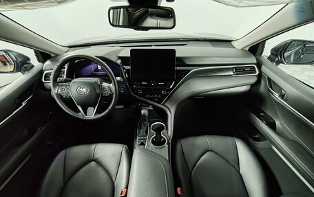 Toyota Camry, 2023 год, 3 945 000 рублей, 14 фотография