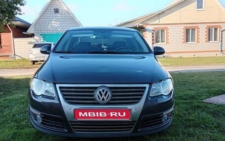 Volkswagen Passat B6, 2005 год, 700 000 рублей, 1 фотография