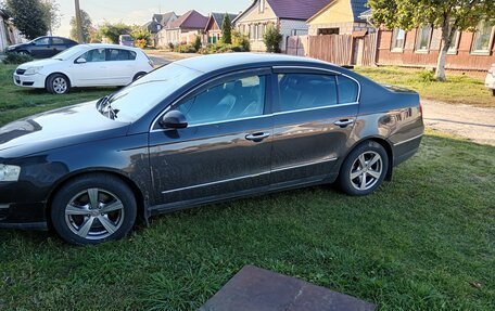 Volkswagen Passat B6, 2005 год, 700 000 рублей, 2 фотография