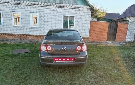 Volkswagen Passat B6, 2005 год, 700 000 рублей, 4 фотография