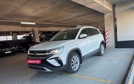 Volkswagen Taos, 2021 год, 2 750 000 рублей, 2 фотография