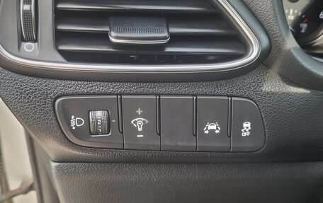 Hyundai i30 III, 2018 год, 1 250 000 рублей, 8 фотография