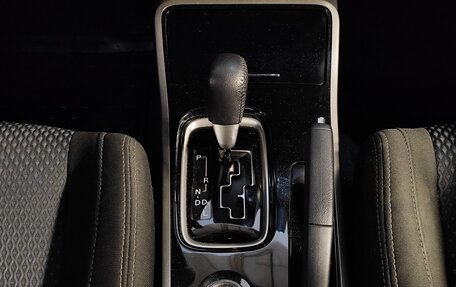 Mitsubishi Outlander III рестайлинг 3, 2018 год, 1 999 000 рублей, 10 фотография