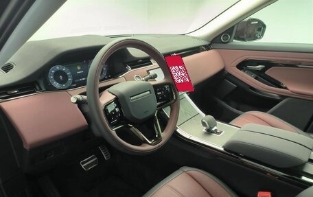 Land Rover Range Rover Evoque II, 2025 год, 16 фотография