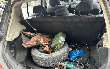 Nissan Tiida, 2010 год, 300 000 рублей, 10 фотография