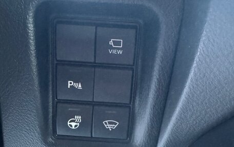 Toyota Land Cruiser Prado 150 рестайлинг 2, 2019 год, 5 700 000 рублей, 10 фотография