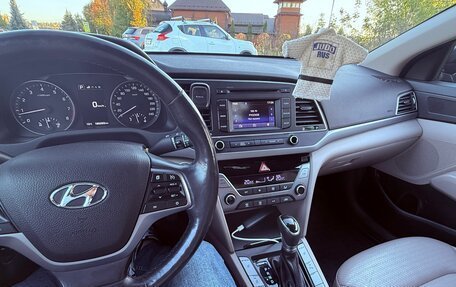 Hyundai Elantra VI рестайлинг, 2017 год, 1 370 000 рублей, 5 фотография