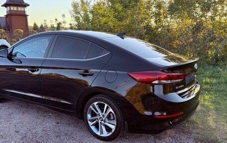 Hyundai Elantra VI рестайлинг, 2017 год, 1 370 000 рублей, 4 фотография
