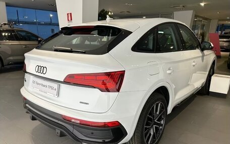 Audi Q5, 2024 год, 12 390 000 рублей, 2 фотография