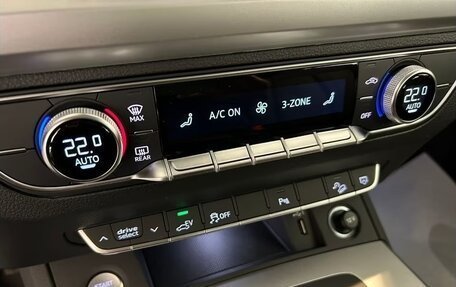 Audi Q5, 2024 год, 12 390 000 рублей, 10 фотография
