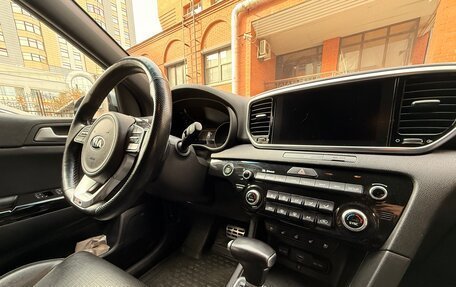 KIA Sportage IV рестайлинг, 2018 год, 2 990 000 рублей, 10 фотография