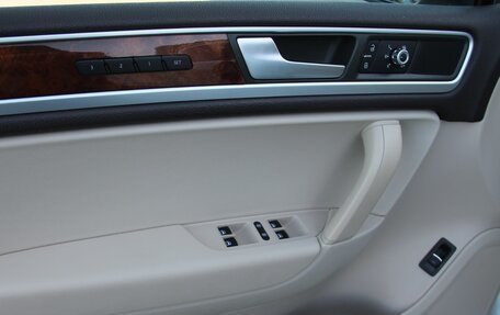 Volkswagen Touareg III, 2012 год, 2 698 000 рублей, 26 фотография