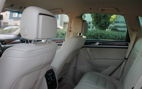 Volkswagen Touareg III, 2012 год, 2 698 000 рублей, 23 фотография