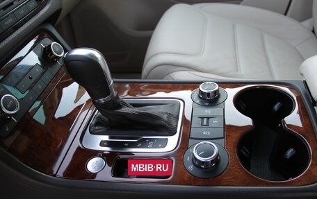 Volkswagen Touareg III, 2012 год, 2 698 000 рублей, 19 фотография